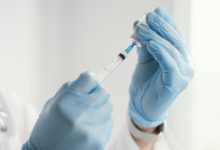 Photo of Moderna pracuje nad szczepionką skojarzoną, chroniącą jednocześnie przed Covid-19 i grypą