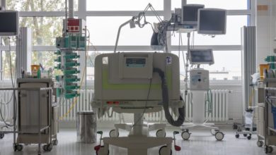 Photo of 14 800 pomp infuzyjnych i 7 300 respiratorów przekazała szpitalom do końca 2021 r. RARS